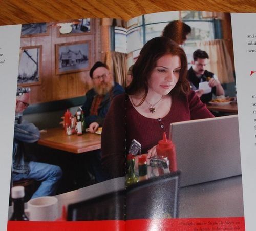 Stephenie Meyer pas qu'auteur!! dans gif unnwxemd